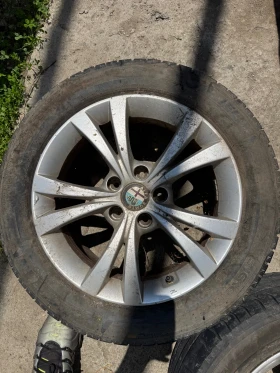 ���� � ������ 205/55R16 �� Alfa Romeo Giulietta | Mobile.bg � ����� ������ 4