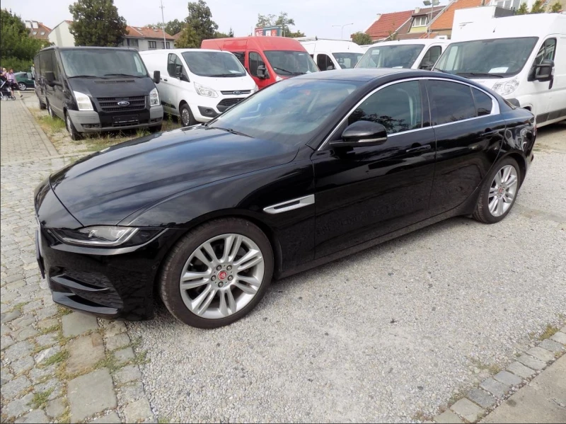 Jaguar XE P250 SE, снимка 1 - Автомобили и джипове - 47354115