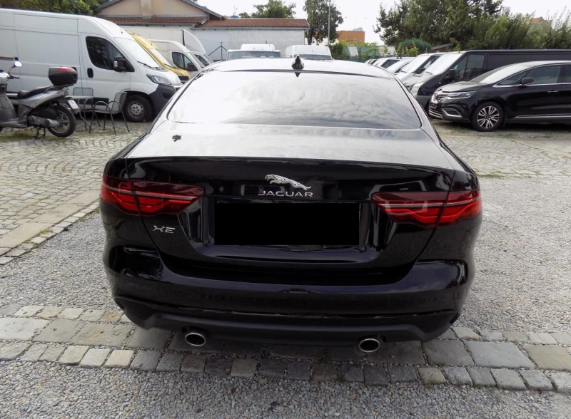 Jaguar XE P250 SE, снимка 4 - Автомобили и джипове - 47354115