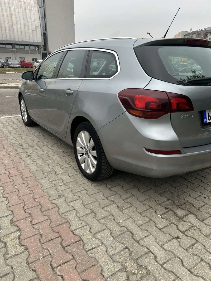 Opel Astra 1.7CDTI ИТАЛИЯ!, снимка 3 - Автомобили и джипове - 47823833