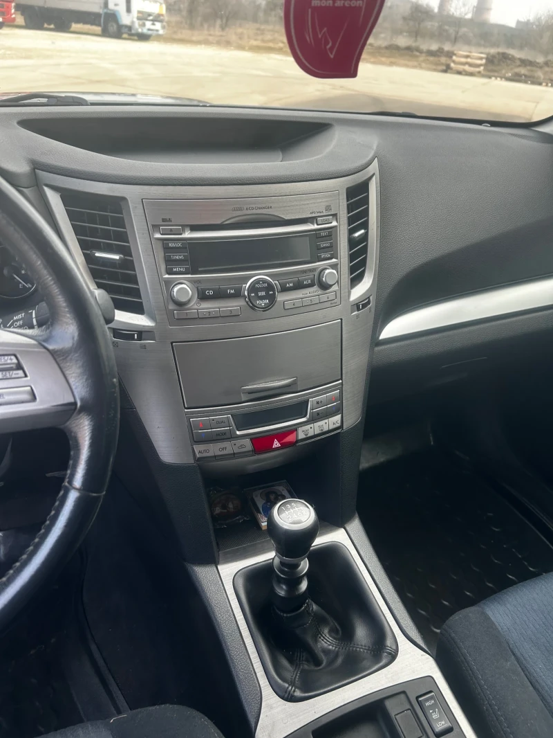 Subaru Outback 2.0, снимка 11 - Автомобили и джипове - 48911957