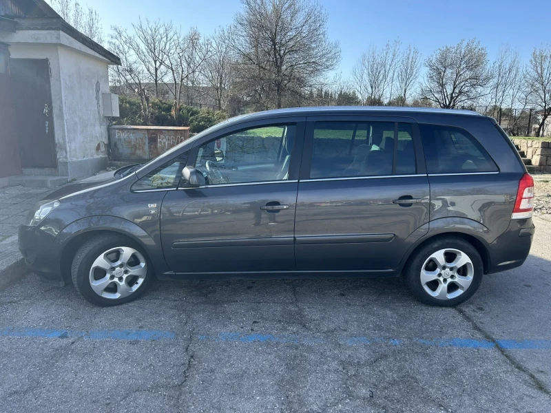 Opel Zafira 1.7 CDTI ECOFLEX, снимка 4 - Автомобили и джипове - 49442048