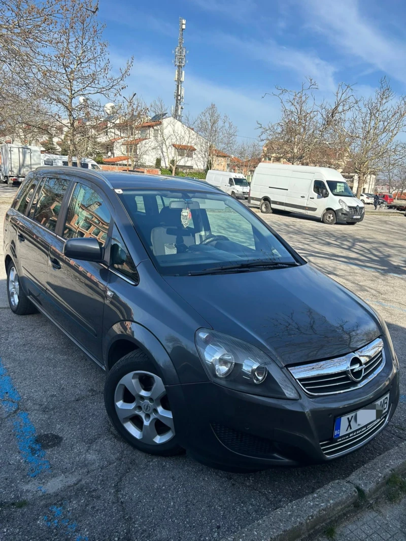 Opel Zafira 1.7 CDTI ECOFLEX, снимка 2 - Автомобили и джипове - 49442048