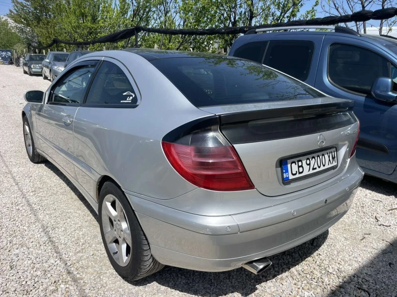Mercedes-Benz C 200 Kompressor, снимка 9 - Автомобили и джипове - 52558412