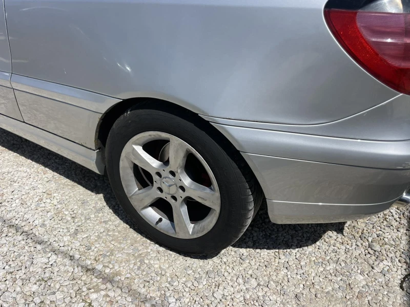 Mercedes-Benz C 200 Kompressor, снимка 10 - Автомобили и джипове - 52558412