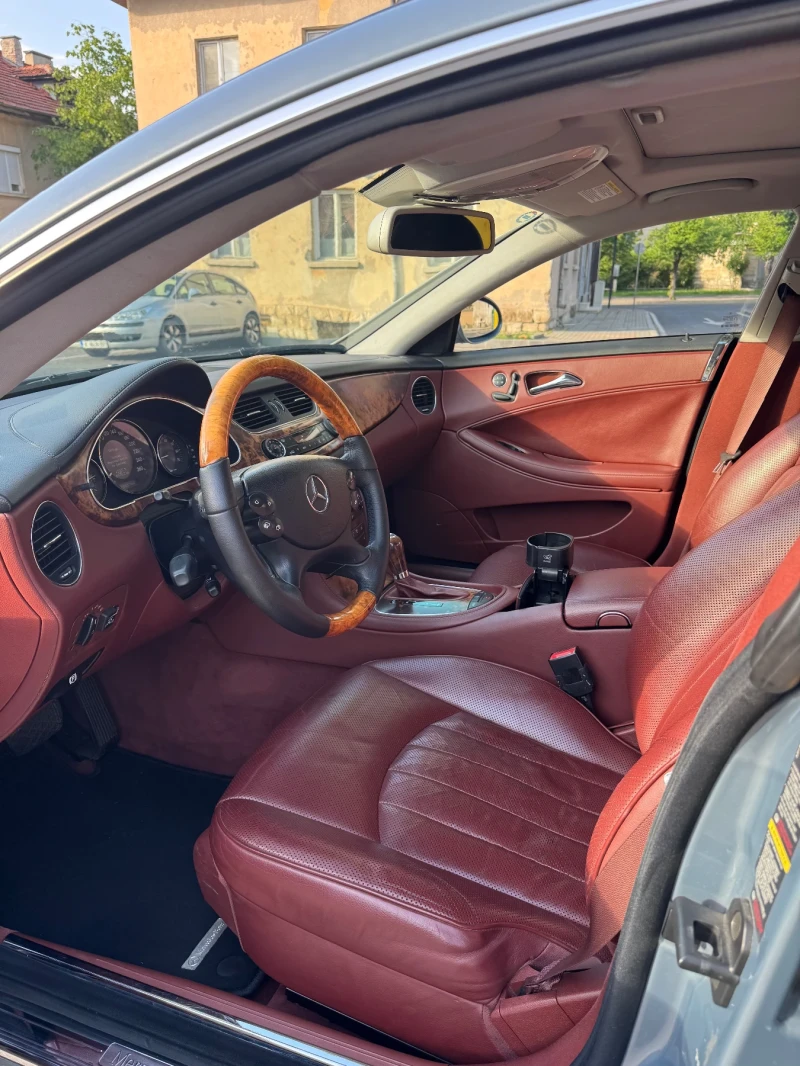 Mercedes-Benz CLS 500 Keyless&Go/7-G-tronic/harman&kardon/DVD/TV/GAS, снимка 11 - Автомобили и джипове - 52388293