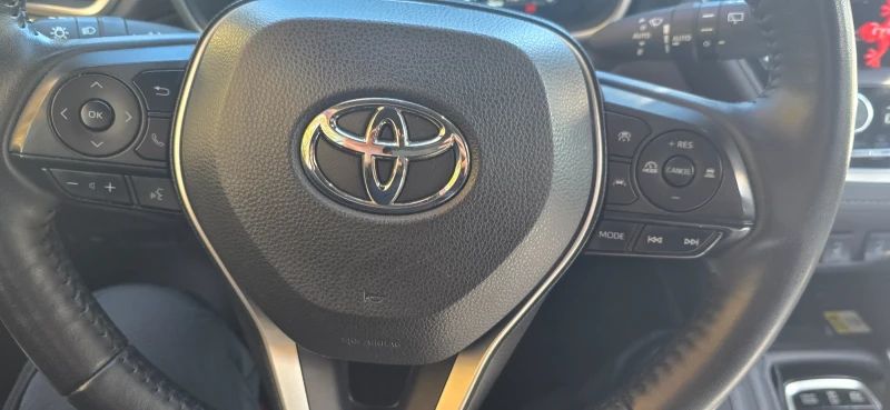 Toyota Corolla Cross, снимка 17 - Автомобили и джипове - 52297210