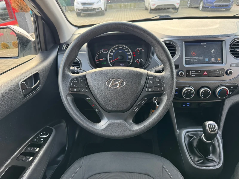 Hyundai I10 NAVI SERVIZ , снимка 11 - Автомобили и джипове - 52913875