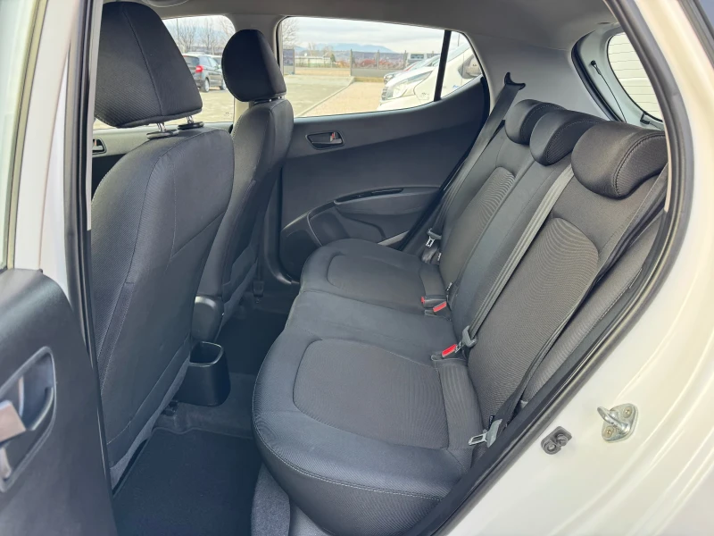 Hyundai I10 NAVI SERVIZ , снимка 15 - Автомобили и джипове - 52913875