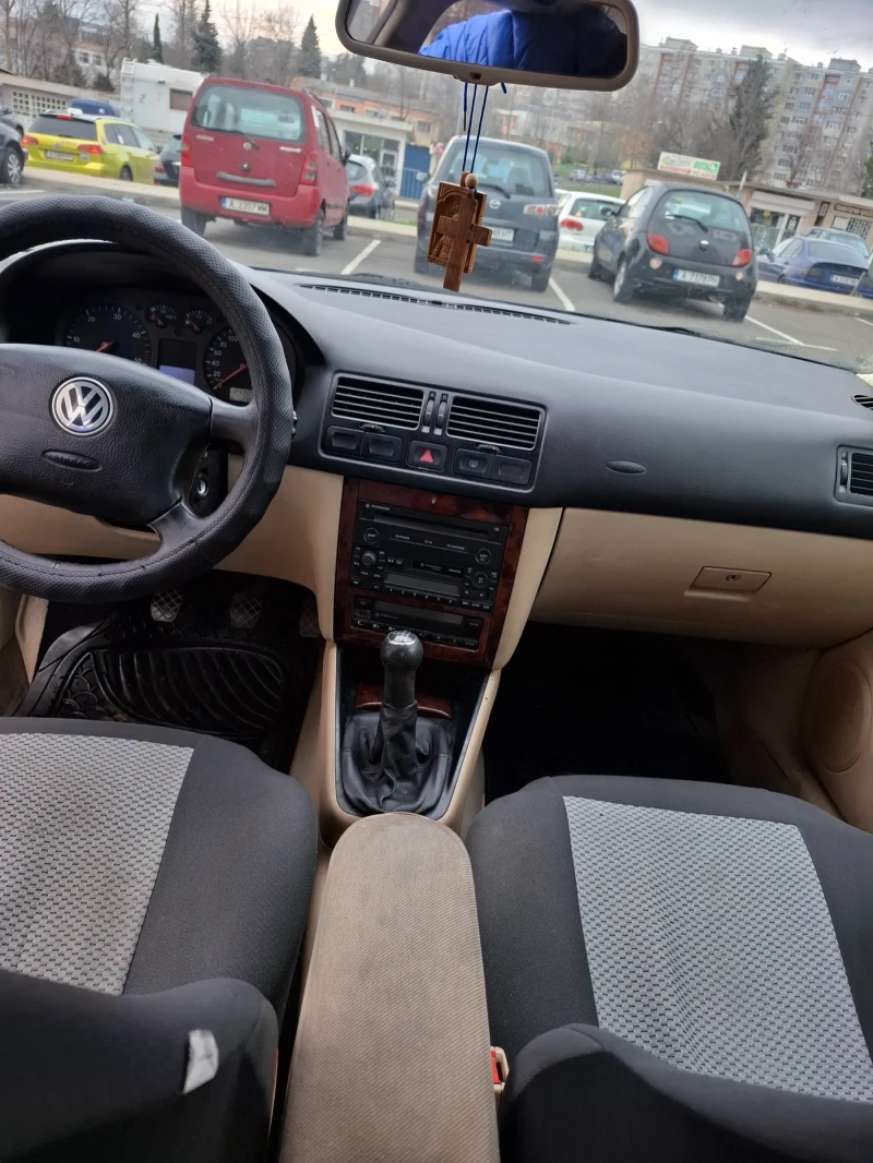 VW Bora 1.9 tdi, снимка 2 - Автомобили и джипове - 53066804