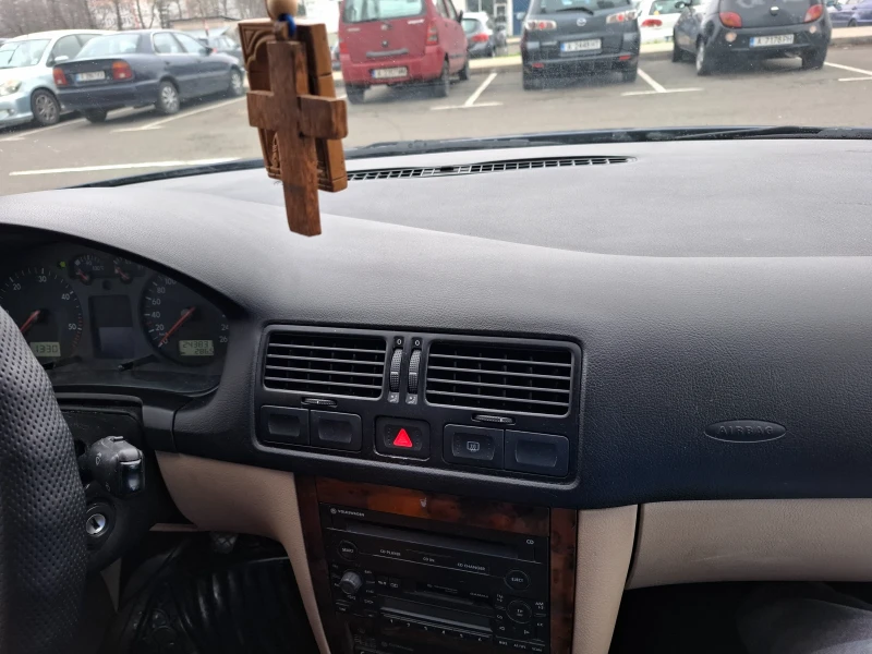 VW Bora 1.9 tdi, снимка 7 - Автомобили и джипове - 53066804