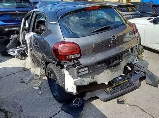 Citroen C3 1.2i, снимка 3 - Автомобили и джипове - 41378919