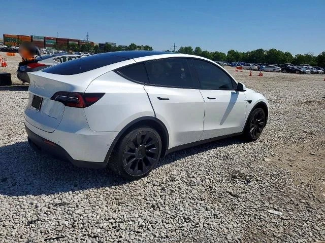 Tesla Model Y, снимка 3 - Автомобили и джипове - 54818776
