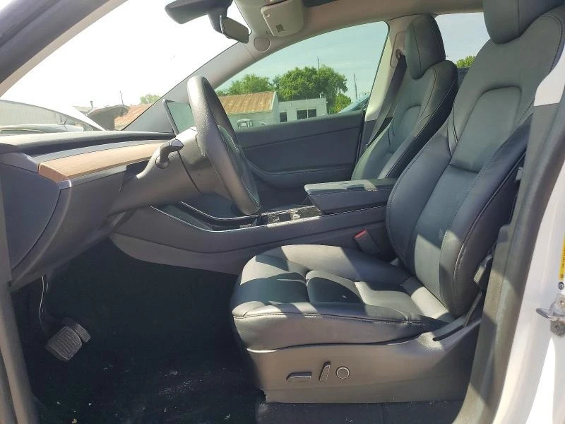 Tesla Model Y, снимка 7 - Автомобили и джипове - 54818776