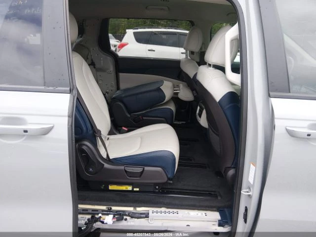 Kia Carnival MPV EX, снимка 11 - Автомобили и джипове - 55282691