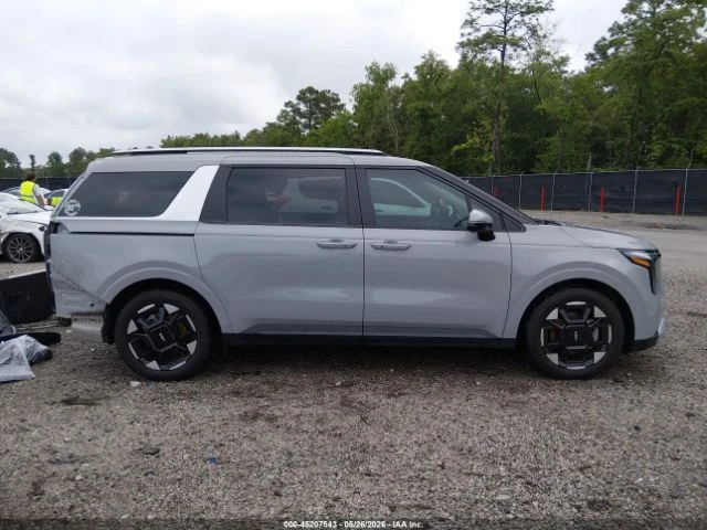 Kia Carnival MPV EX, снимка 3 - Автомобили и джипове - 55282691