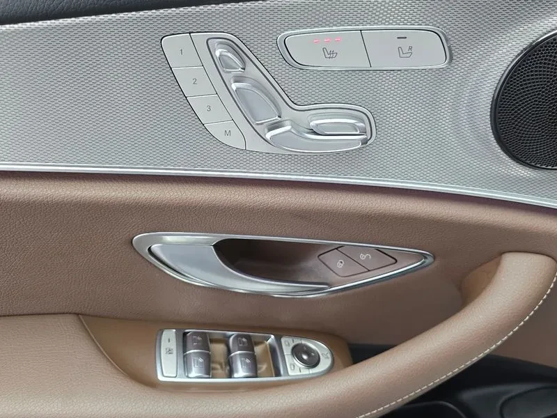 Mercedes-Benz E 200 Avantgarde, снимка 14 - Автомобили и джипове - 55689901