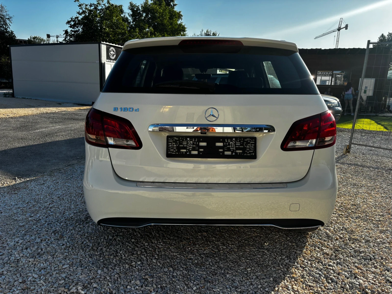 Mercedes-Benz B 180  - изображение 4