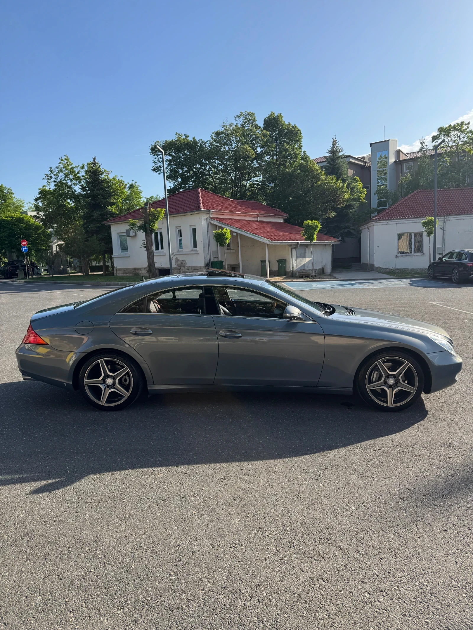 Mercedes-Benz CLS 500 Keyless&Go/7-G-tronic/harman&kardon/DVD/TV/GAS - изображение 4