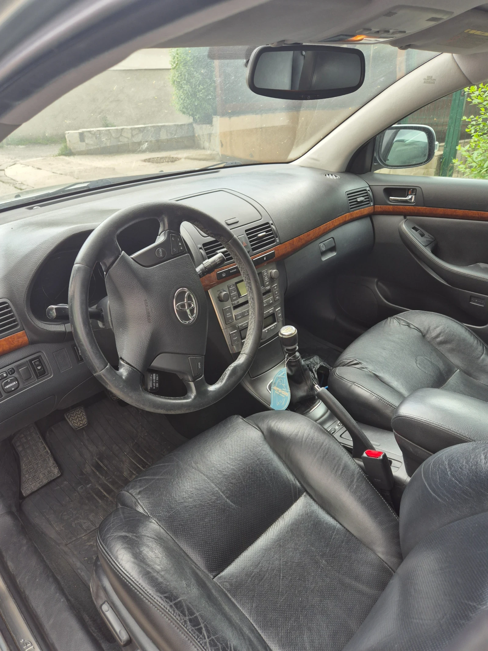 Toyota Avensis 2.2 D4D - изображение 8