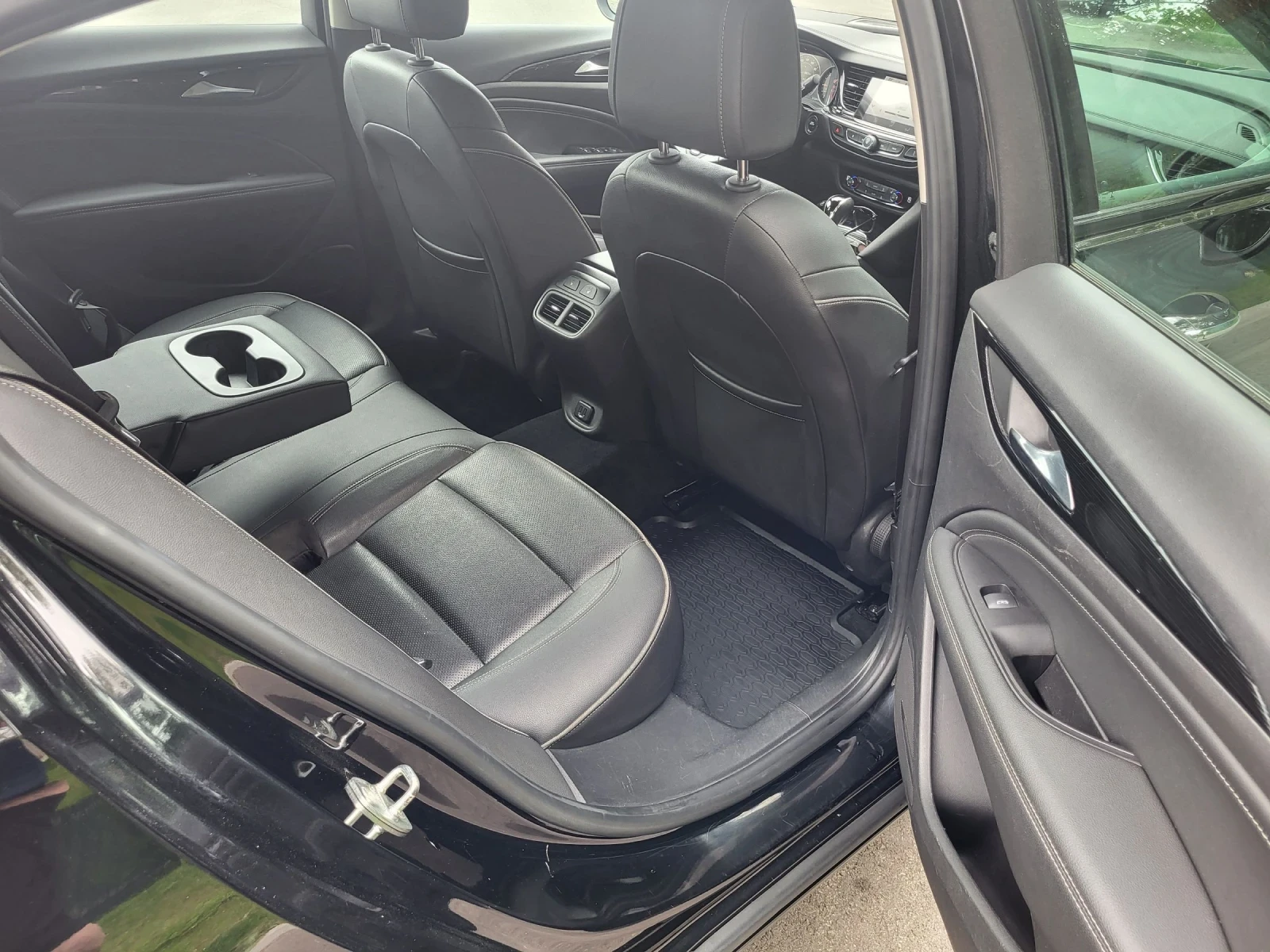 Opel Insignia 2.0 тдци 170коня Автоматик Кожа  - изображение 10