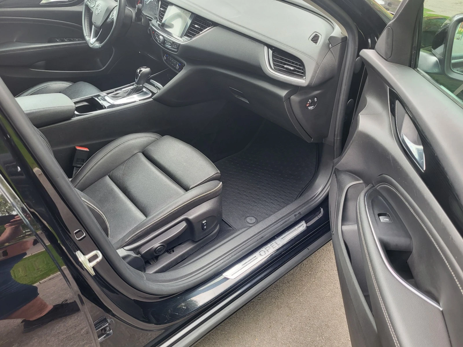 Opel Insignia 2.0 тдци 170коня Автоматик Кожа  - изображение 5