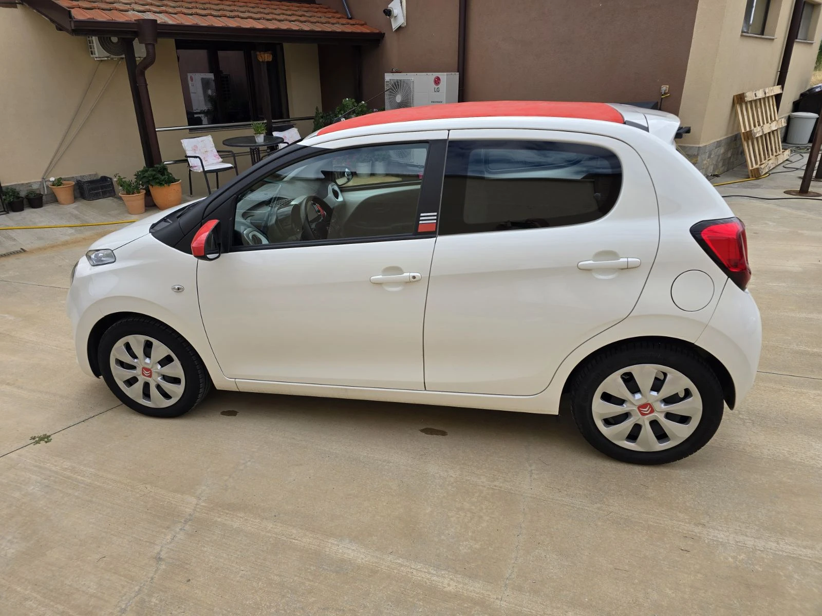 Citroen C1 Airscape Панорама| Дисплей| Сервизна книжка - изображение 4