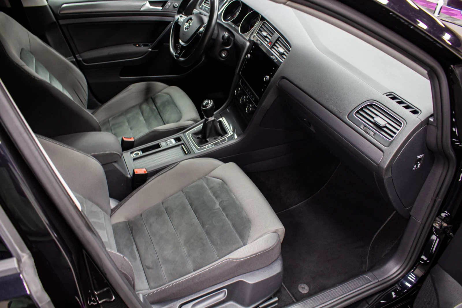 VW Golf 2.0 TDI, 150к.с. / ACC / Line assist - изображение 7