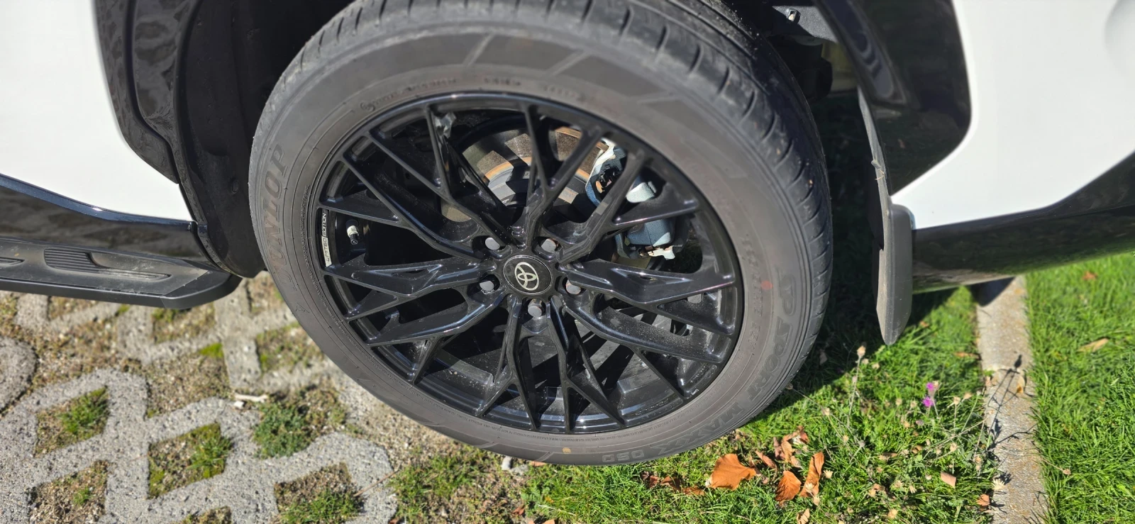 Toyota Corolla Cross  - изображение 6