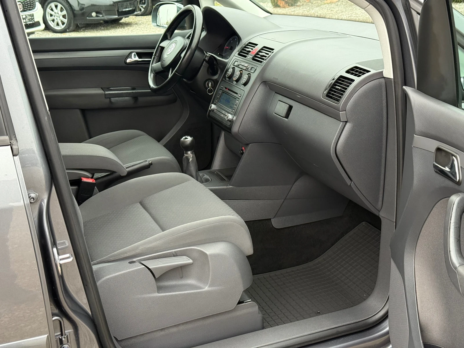 VW Touran 1.9TDi 105. * *  | Mobile.bg   11