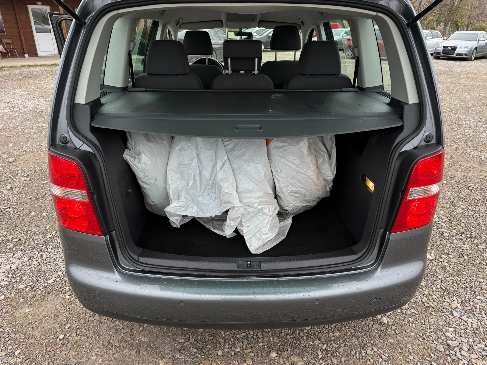 VW Touran 1.9TDi 105. * *  | Mobile.bg   16