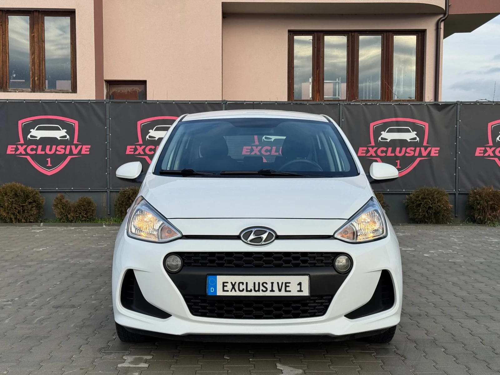 Hyundai I10 NAVI SERVIZ  - изображение 8