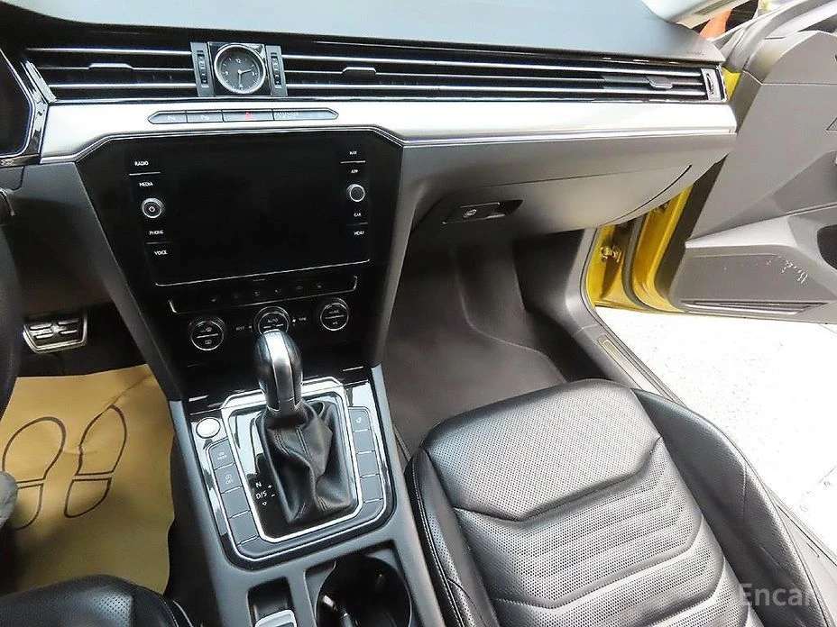 VW Arteon, снимка 9 - Автомобили и джипове - 53875782