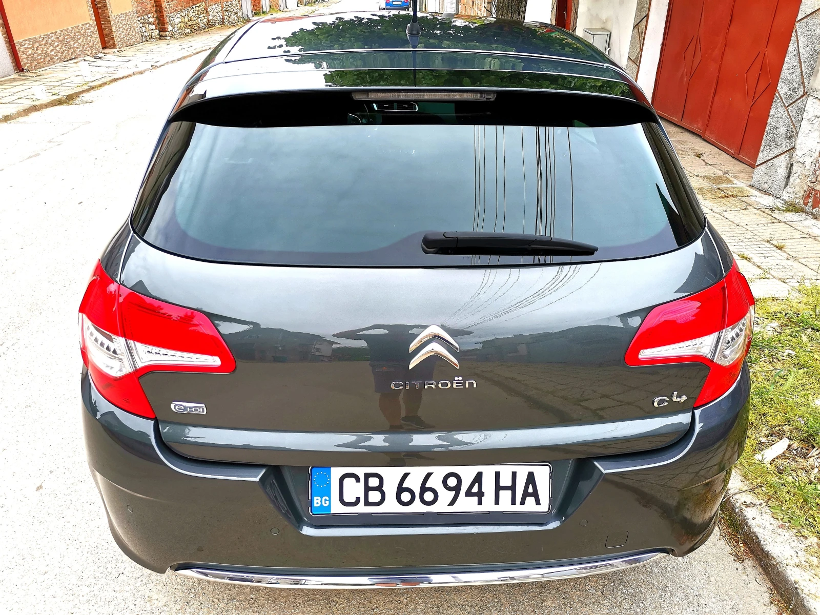 Citroen C4 eHdi, снимка 6 - Автомобили и джипове - 53970987