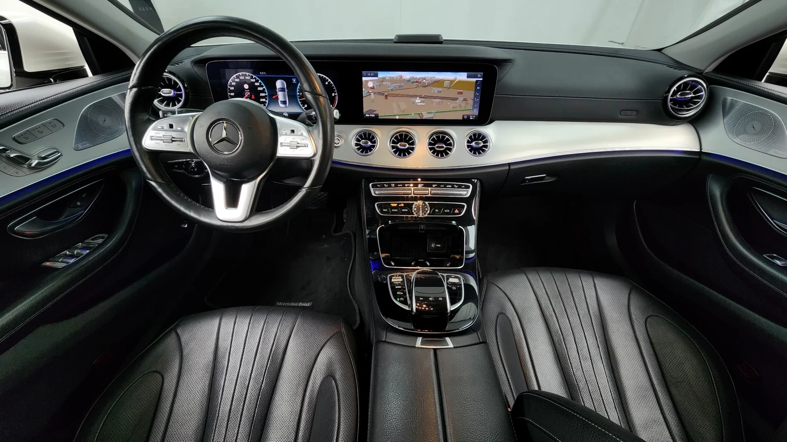 Mercedes-Benz CLS 400 3.0 CLS400d 4MATIC, Distronic, HeadUP, Обдух, 360-, снимка 10 - Автомобили и джипове - 54776937