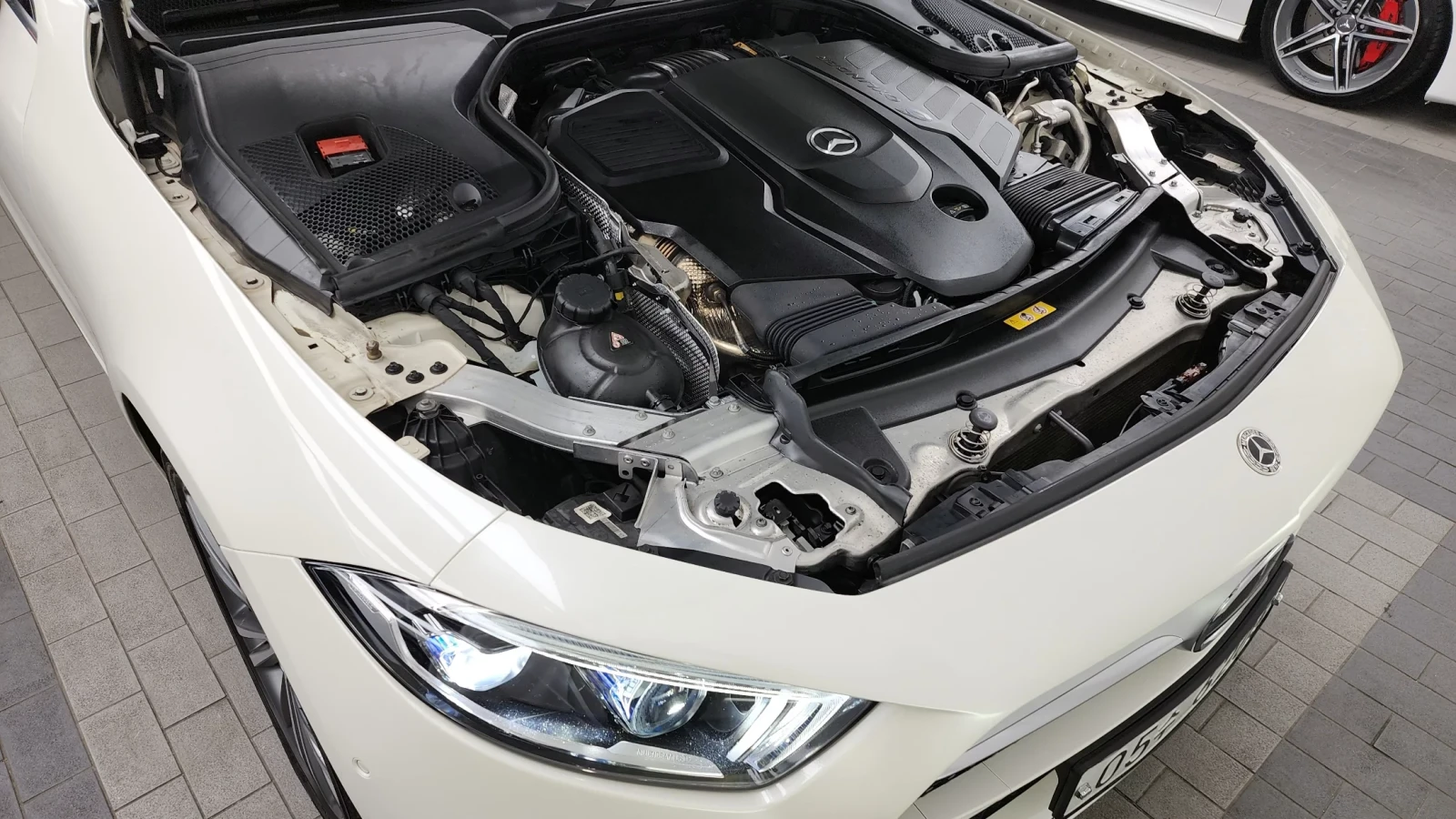 Mercedes-Benz CLS 400 3.0 CLS400d 4MATIC, Distronic, HeadUP, Обдух, 360-, снимка 5 - Автомобили и джипове - 54776937