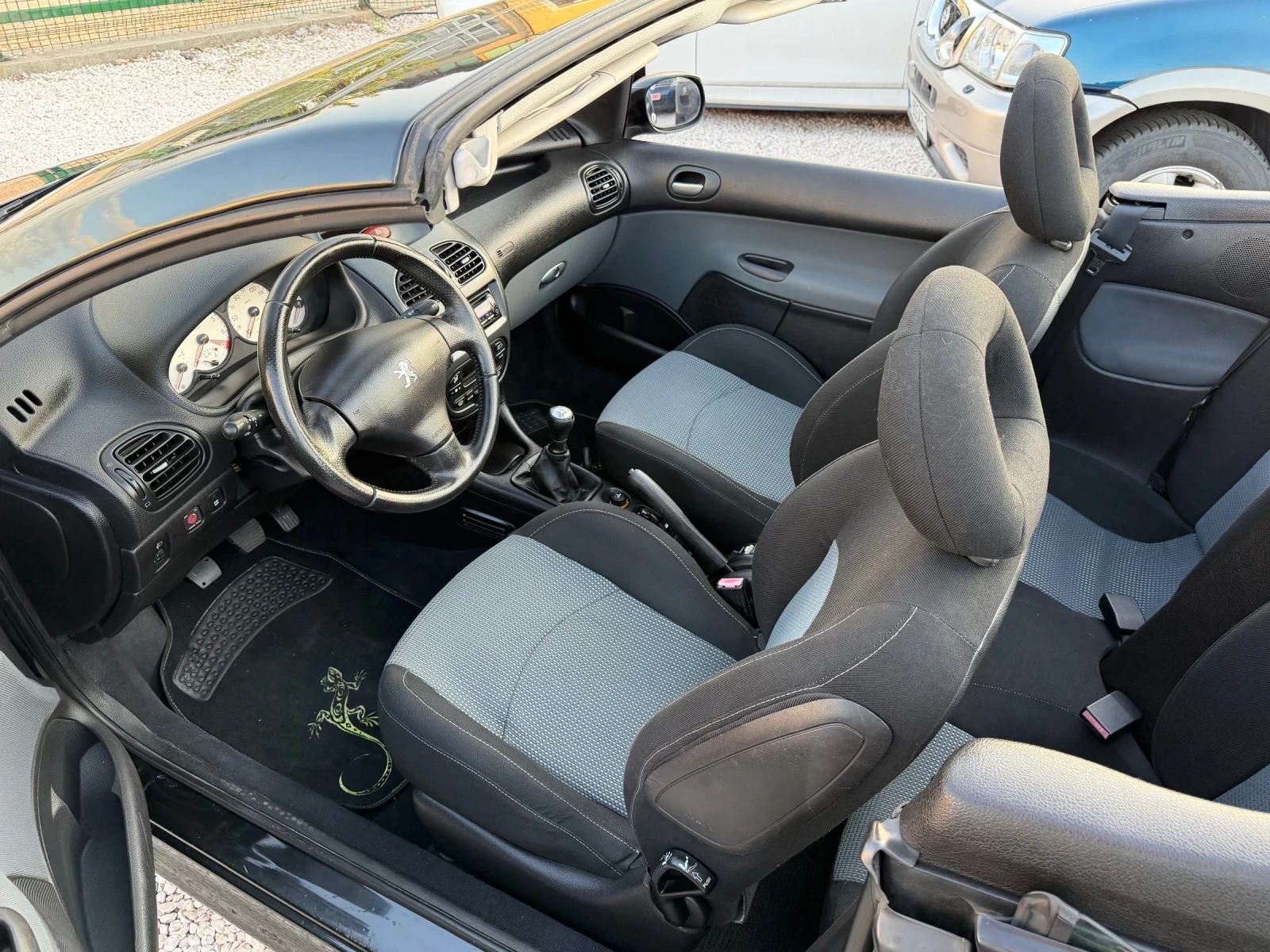 Peugeot 206 КАБРИО-КЛИМАТРОНИК, снимка 11 - Автомобили и джипове - 55365587