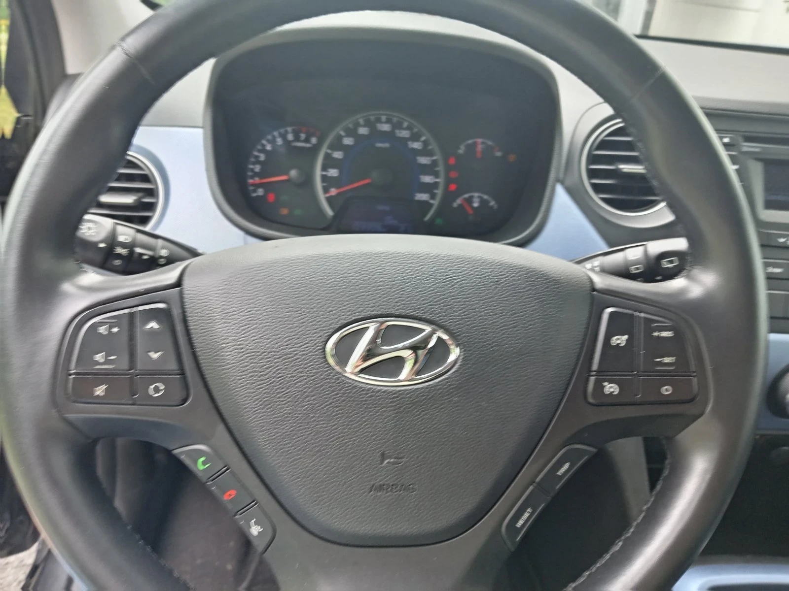 Hyundai I10 !!!1.2benzin !!! 4 cilindara !!!, снимка 11 - Автомобили и джипове - 55373903