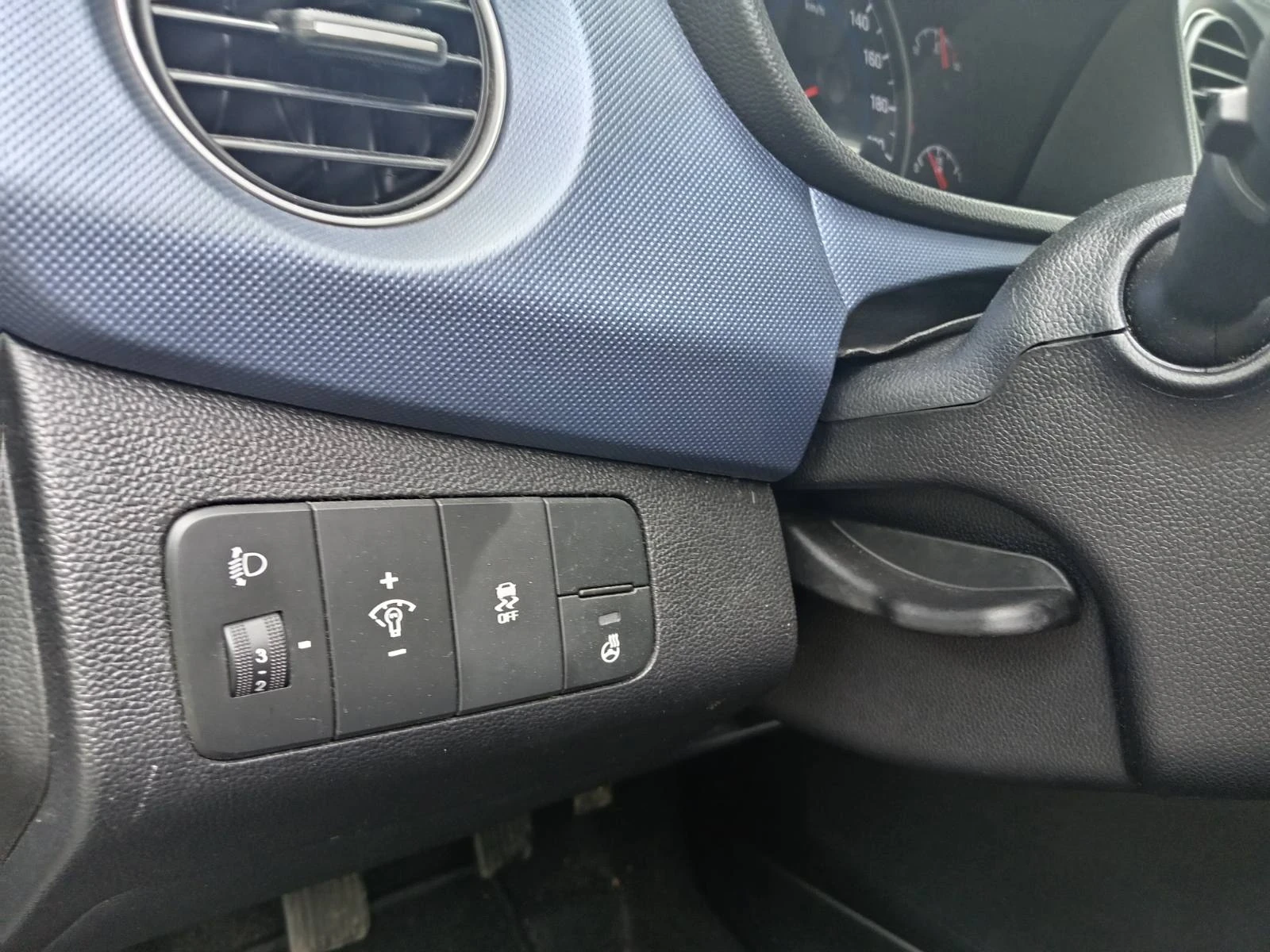 Hyundai I10 !!!1.2benzin !!! 4 cilindara !!!, снимка 12 - Автомобили и джипове - 55373903