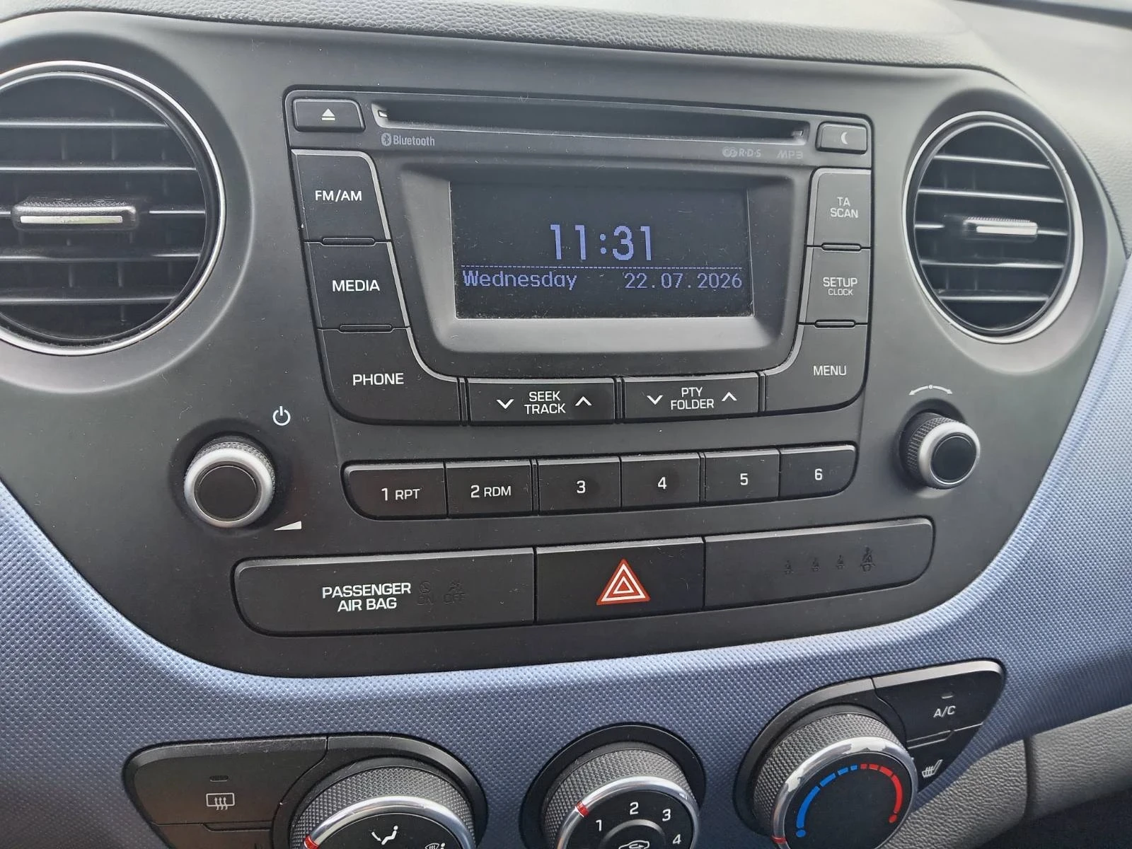 Hyundai I10 !!!1.2benzin !!! 4 cilindara !!!, снимка 8 - Автомобили и джипове - 55373903