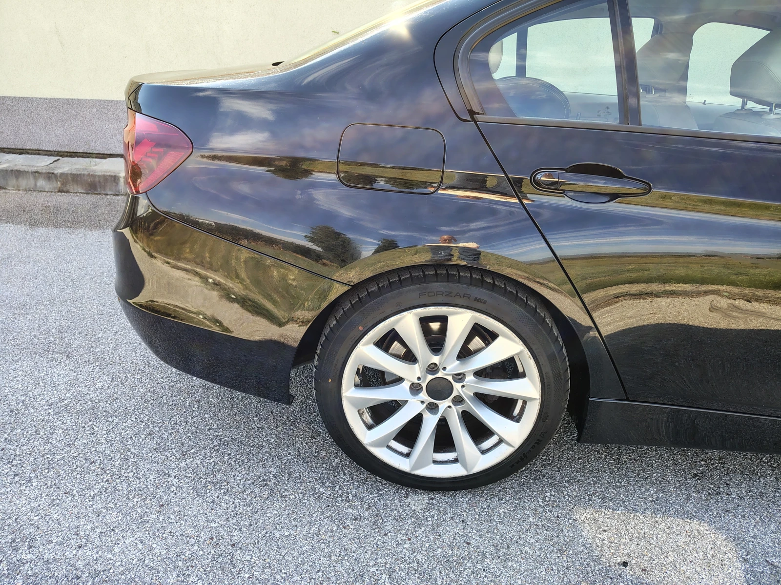 BMW 320, снимка 8 - Автомобили и джипове - 55938384