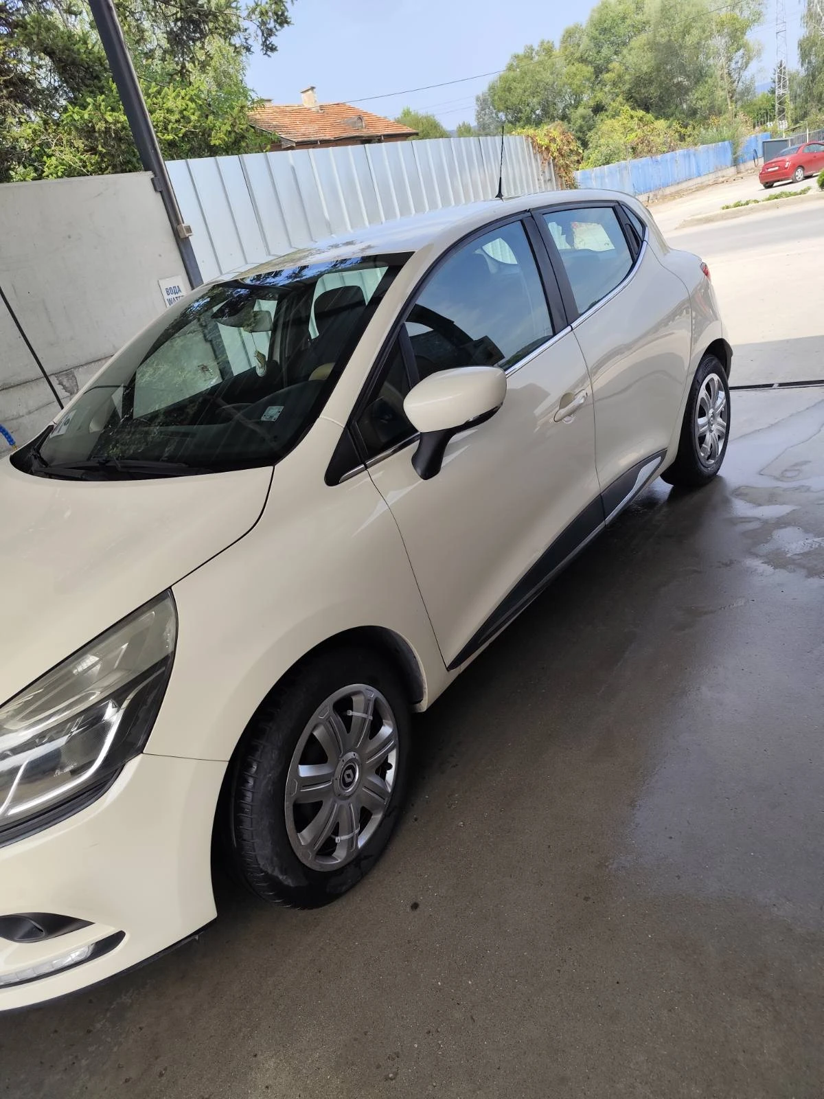 Renault Clio, снимка 3 - Автомобили и джипове - 56061376