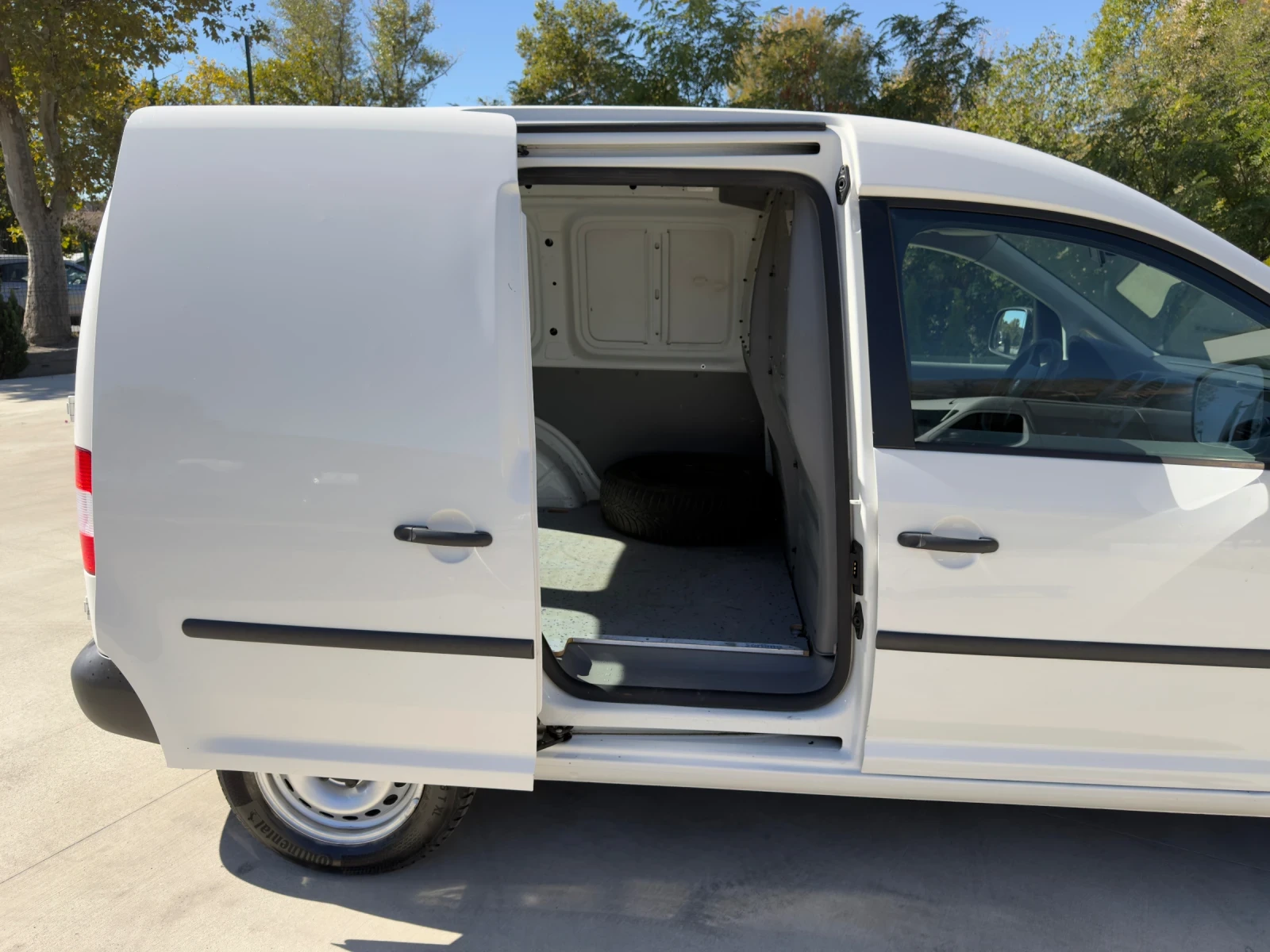 VW Caddy 2.0/ SDI/ Климатик/, снимка 7 - Автомобили и джипове - 56357896
