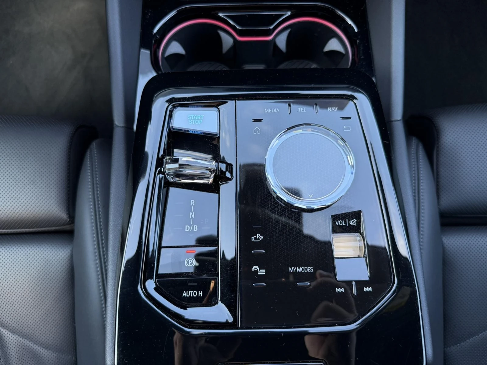 BMW i5 eDrive40 Leather Navi LED HeadUp | Mobile.bg � ����������� 13