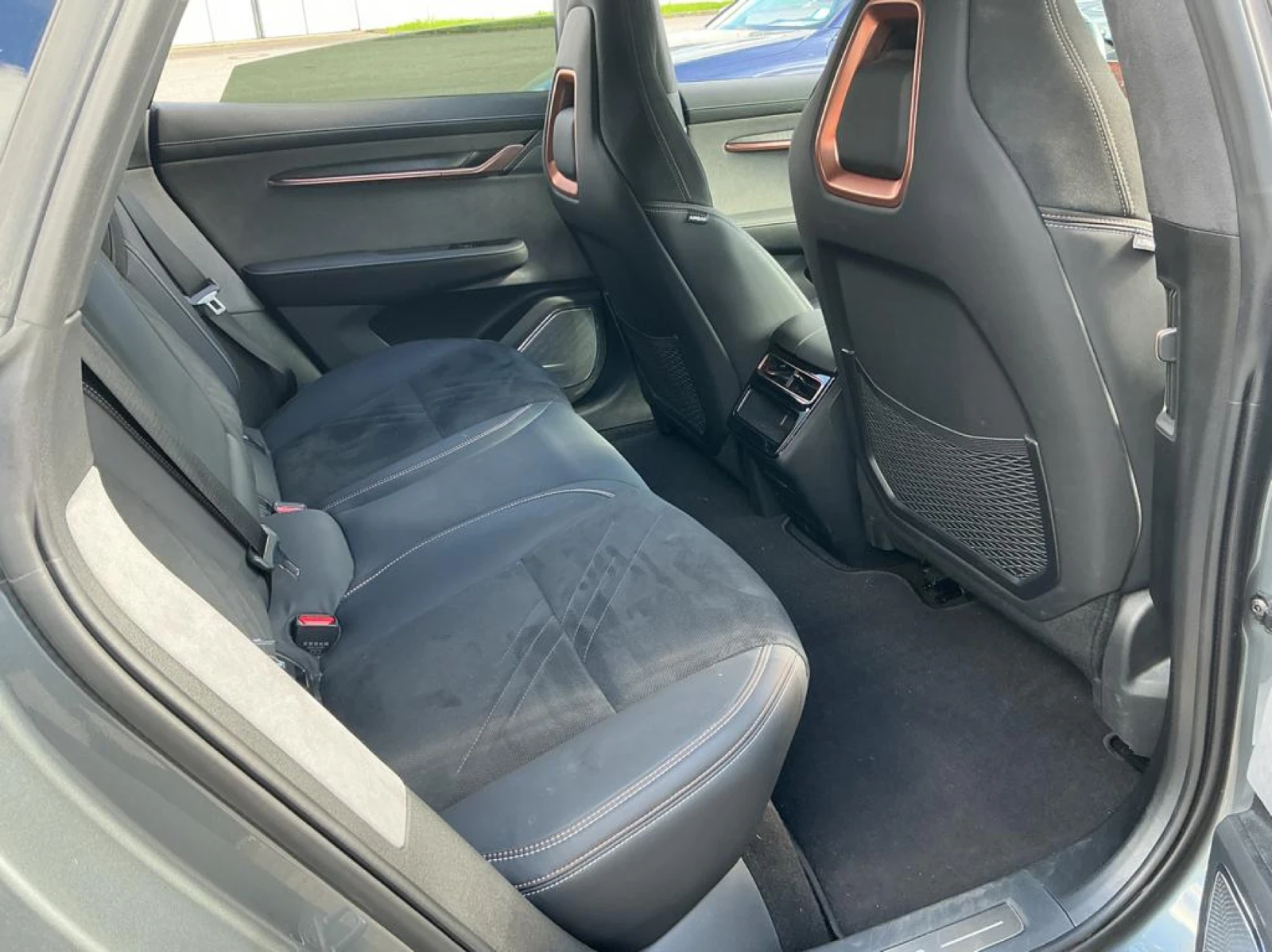 Zeekr 001 Performance 96 kWh 32.078 km  | Mobile.bg � ����������� 9