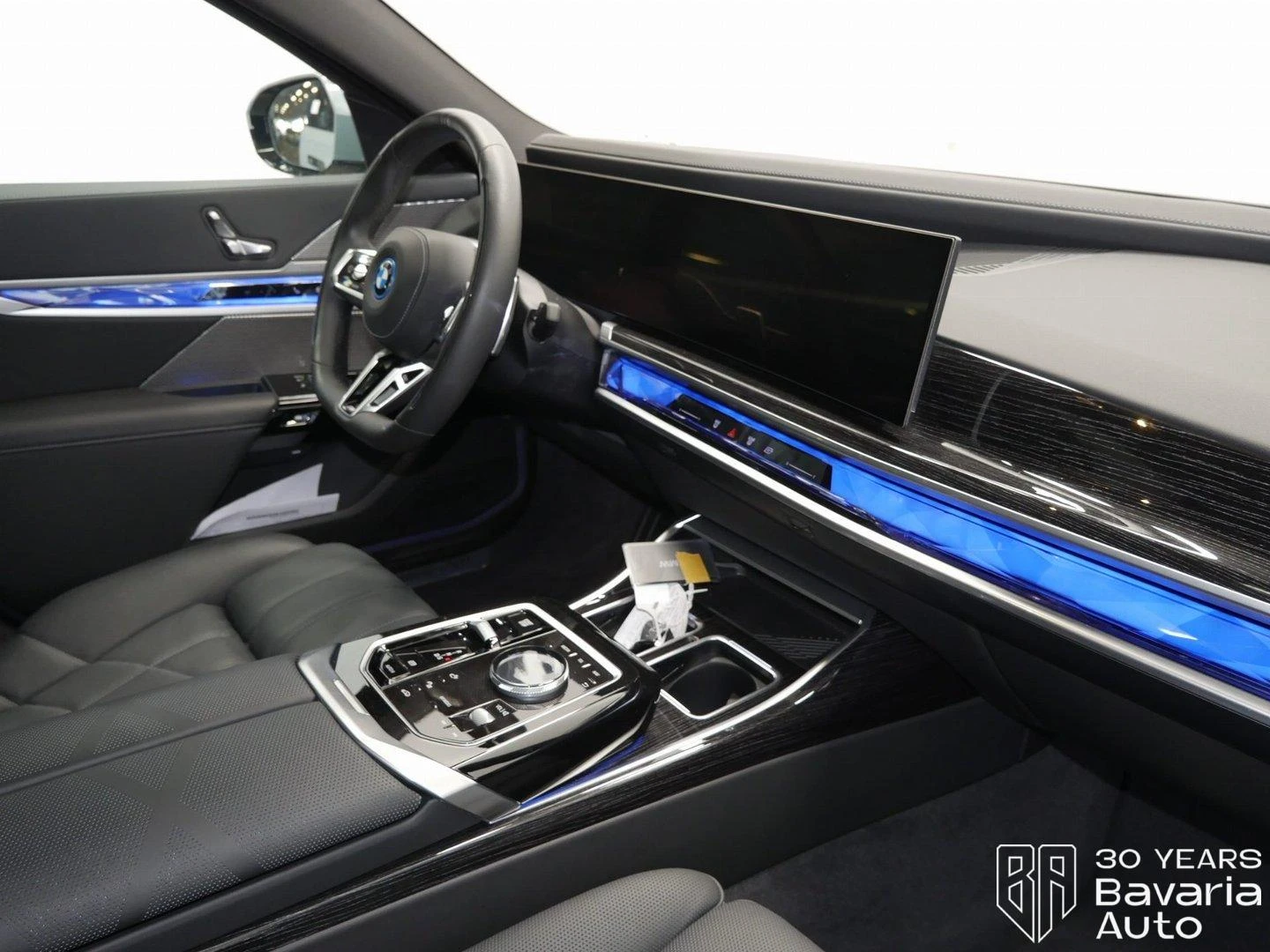 BMW 750 e xDrive Sportautomatic, снимка 7 - Автомобили и джипове - 56708972