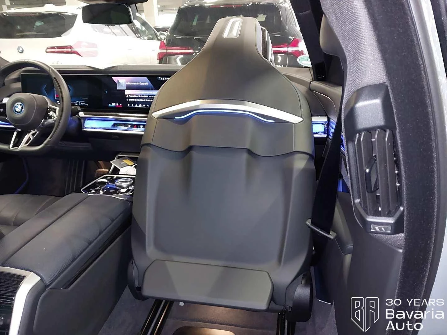 BMW 750 e xDrive Sportautomatic, снимка 10 - Автомобили и джипове - 56708972