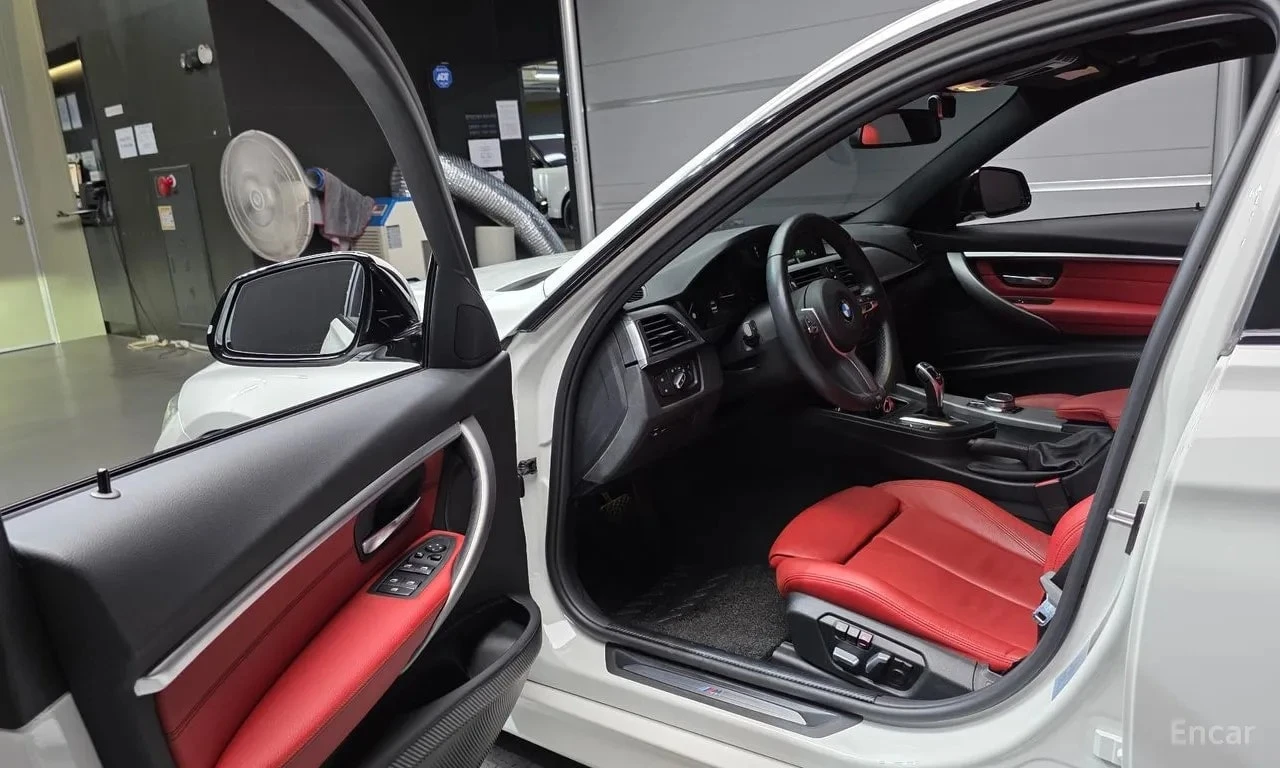 BMW 330 * 330i M Sport Shadow * , снимка 10 - Автомобили и джипове - 56734607