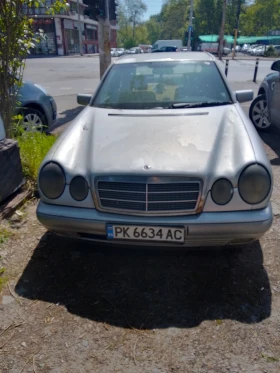 Mercedes-Benz E 250, снимка 2