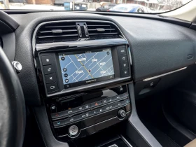 Jaguar F-PACE 20d Premium * CARFAX * АвтоКредит * (ЦЕНА ДО БГ), снимка 13